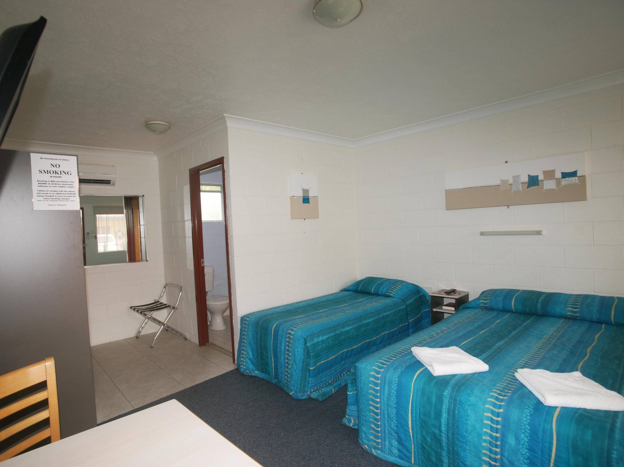 Cedar Lodge Motel Townsville Exterior foto